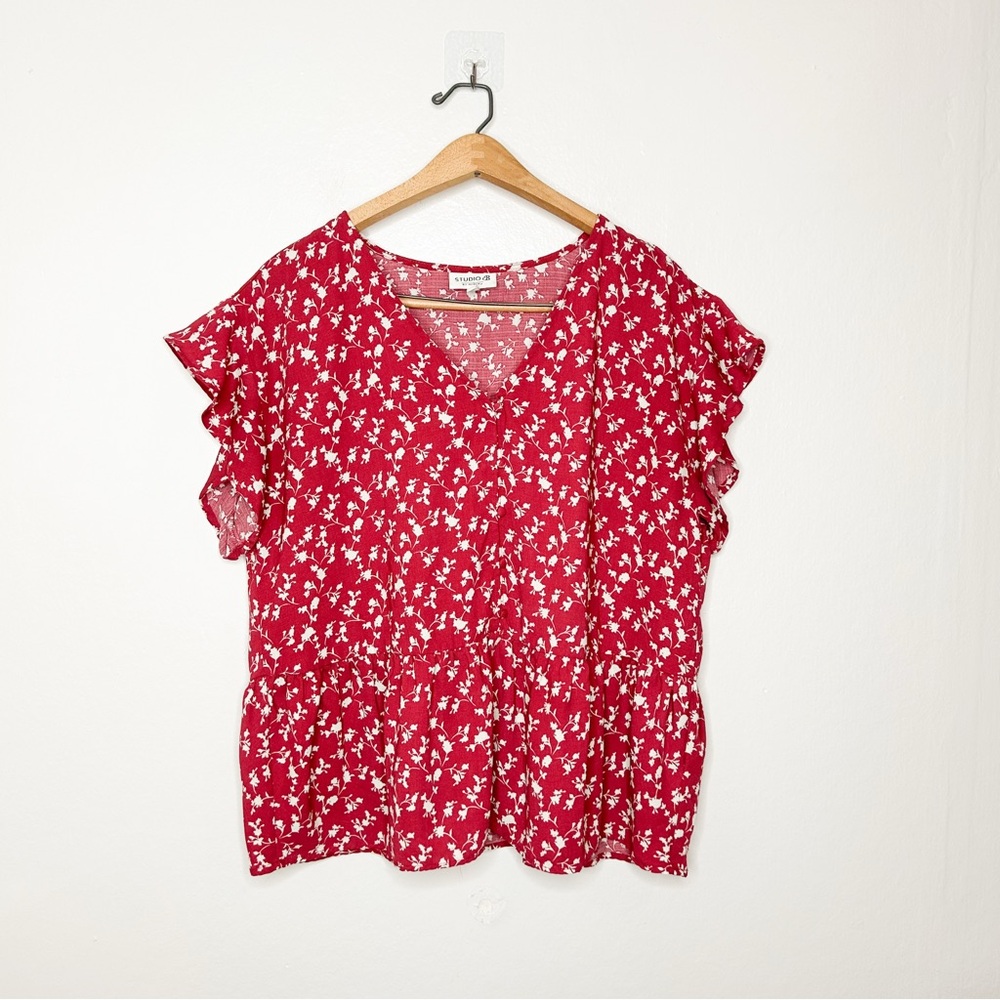 Studio B by Bobeau Red Floral Print Boxy Flutter Sleeve Button Front Top‎ XL - Picture 2 of 7